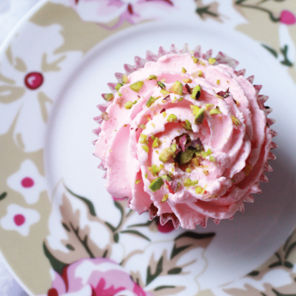 Pistachios & Rosewater Cupcakes