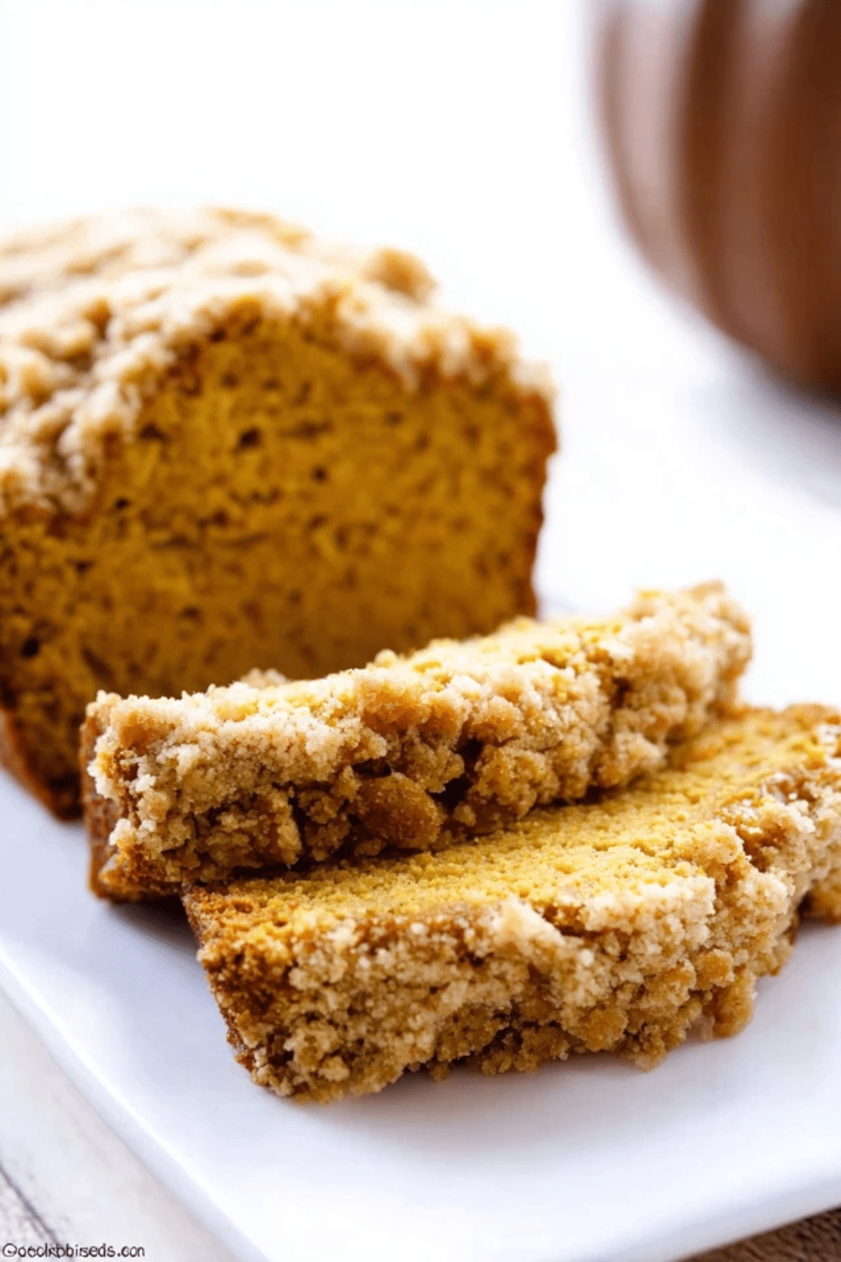 Pumpkin Bread with Crumb Topping