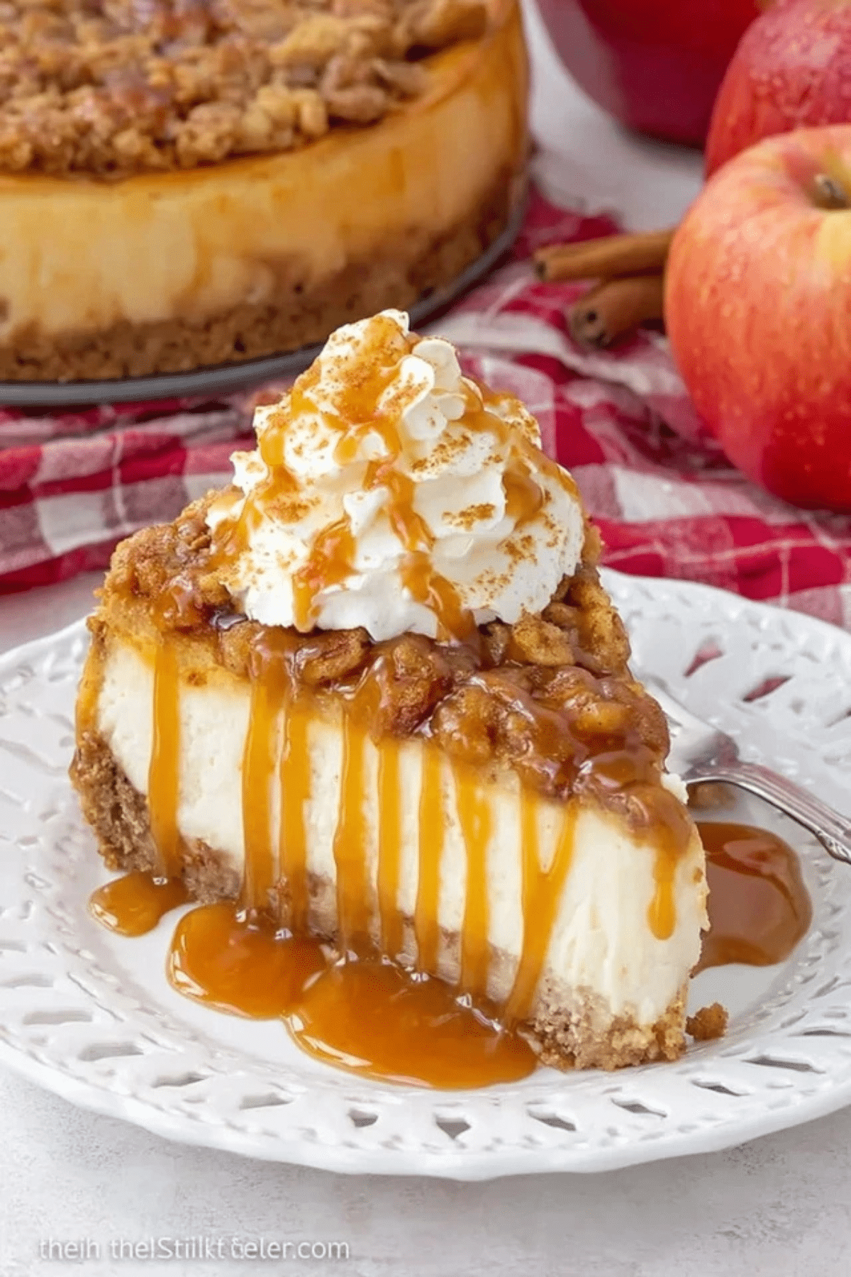 Apple Crisp Cheesecake