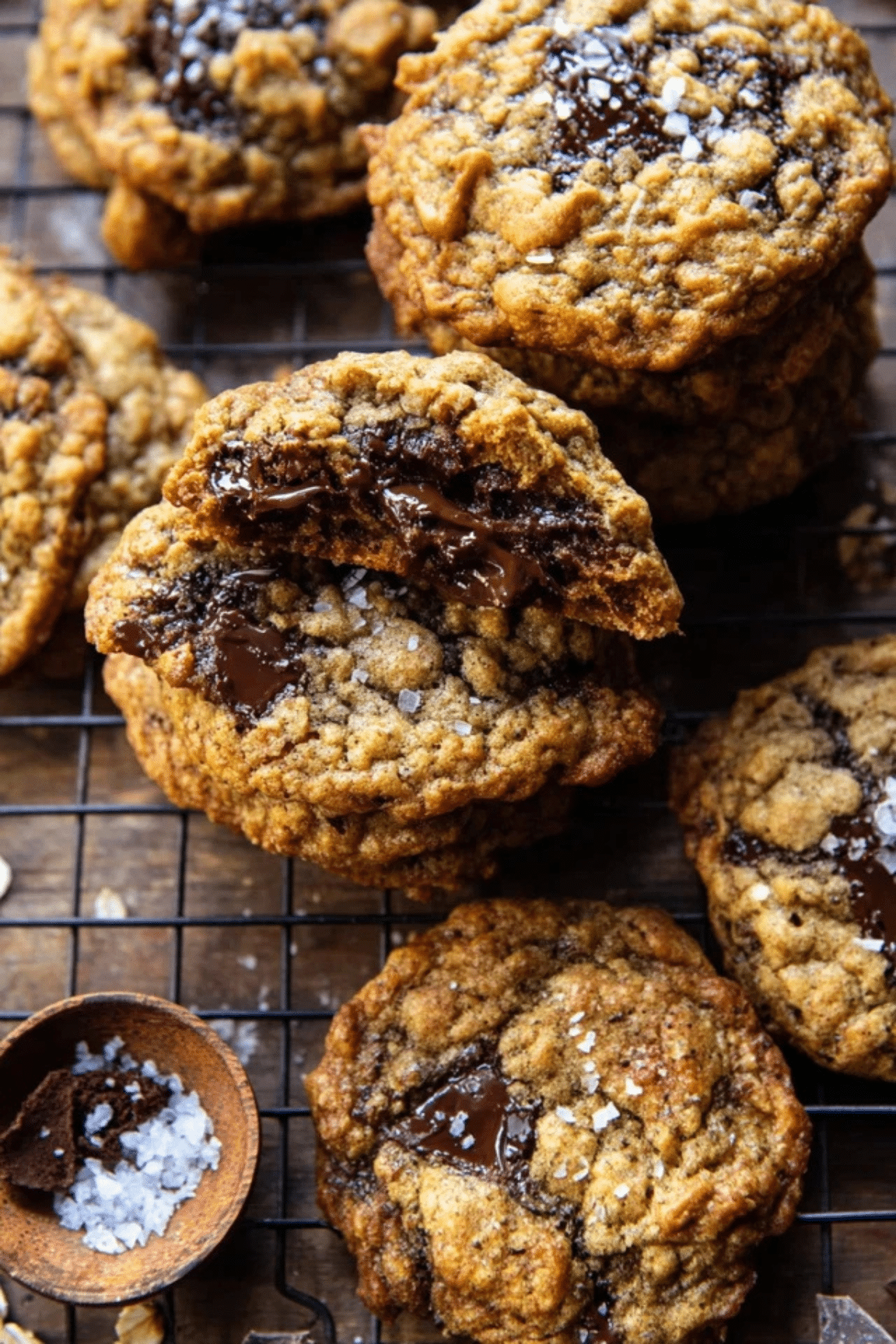 Brown Butter Pumpkin Oatmeal Chocolate Chip Cookies