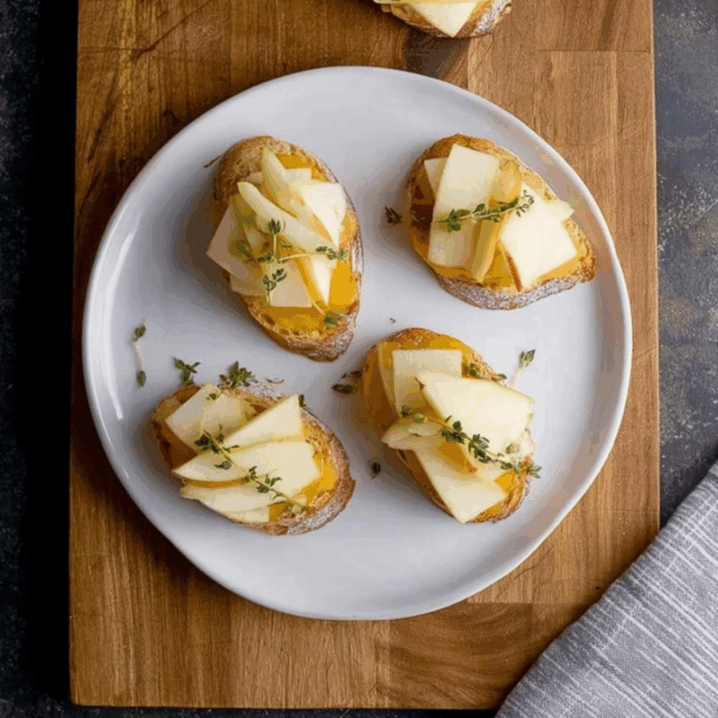 Smoked Gouda & Apple Crostini