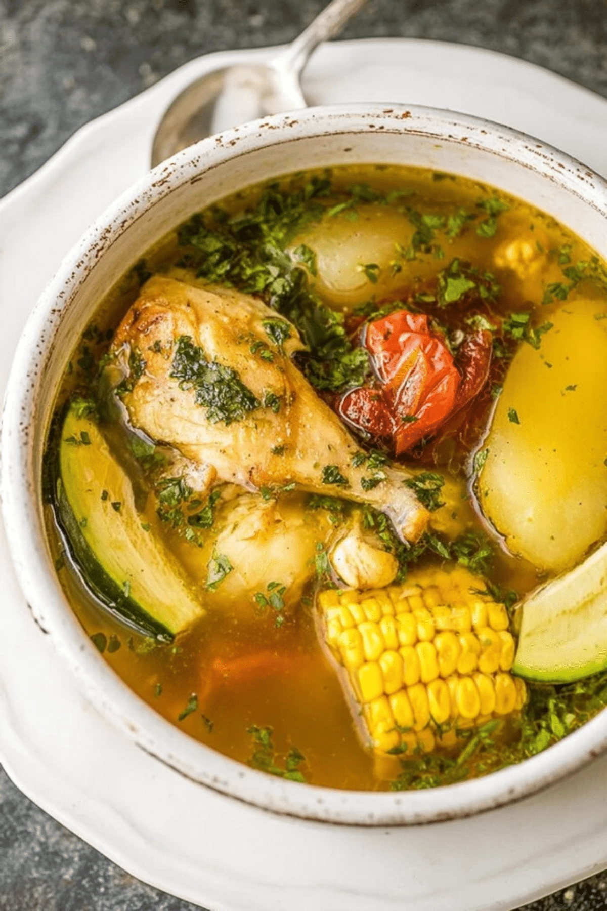 Caldo de Pollo