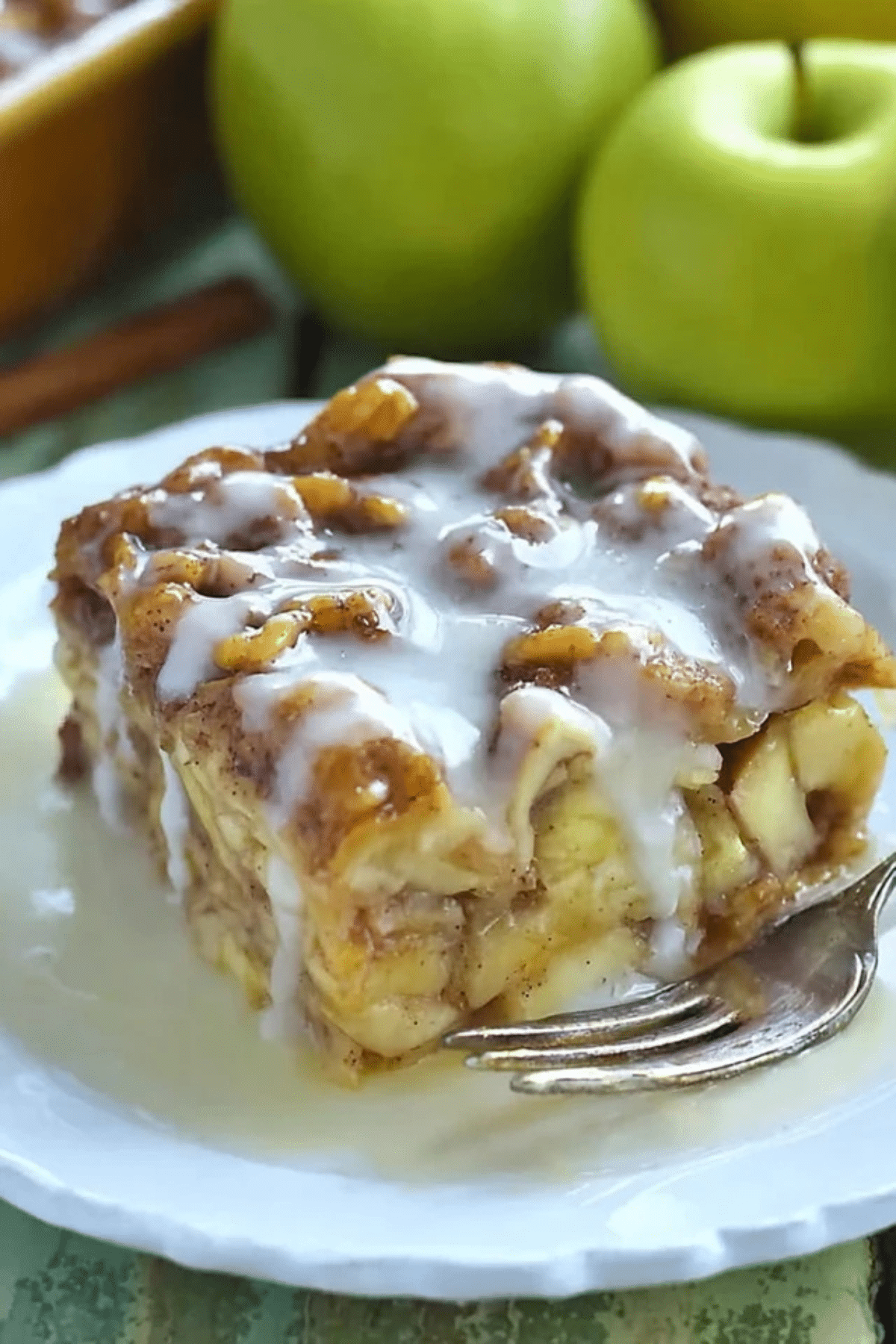 Caramel Apple Cinnamon Roll Lasagna