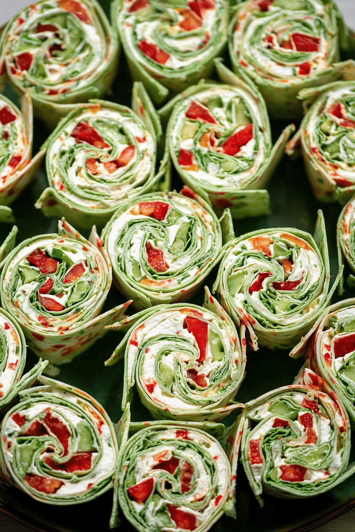 Christmas pinwheels recipe – tortilla roll-ups with cream cheese and veggies