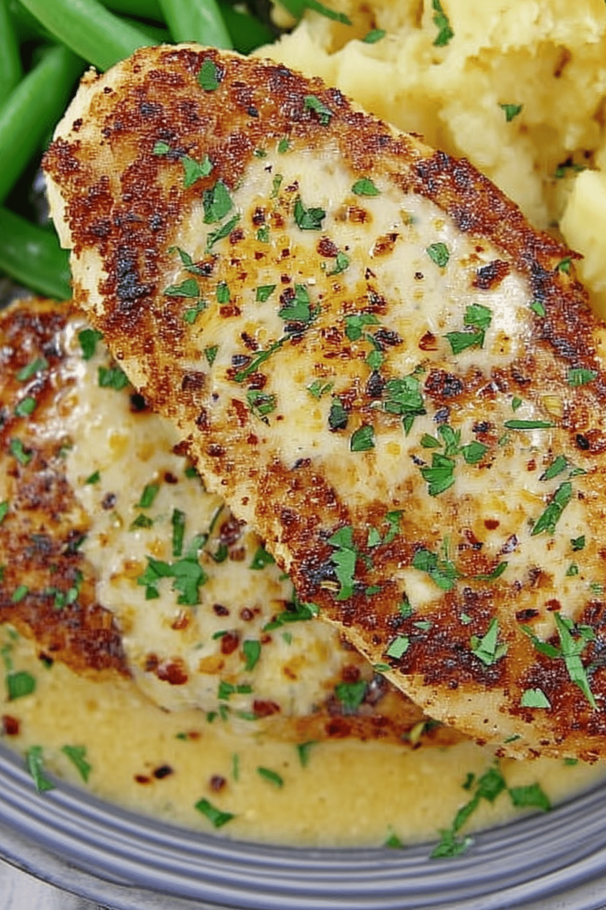 : creamy garlic chicken recipe with tender chicken and garlic sauce