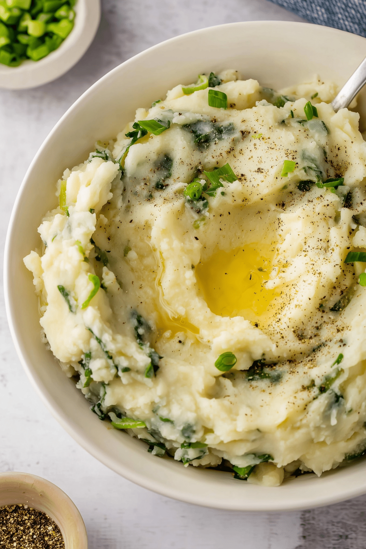 Colcannon creamy Irish mashed potatoes with cabbage and green onions
