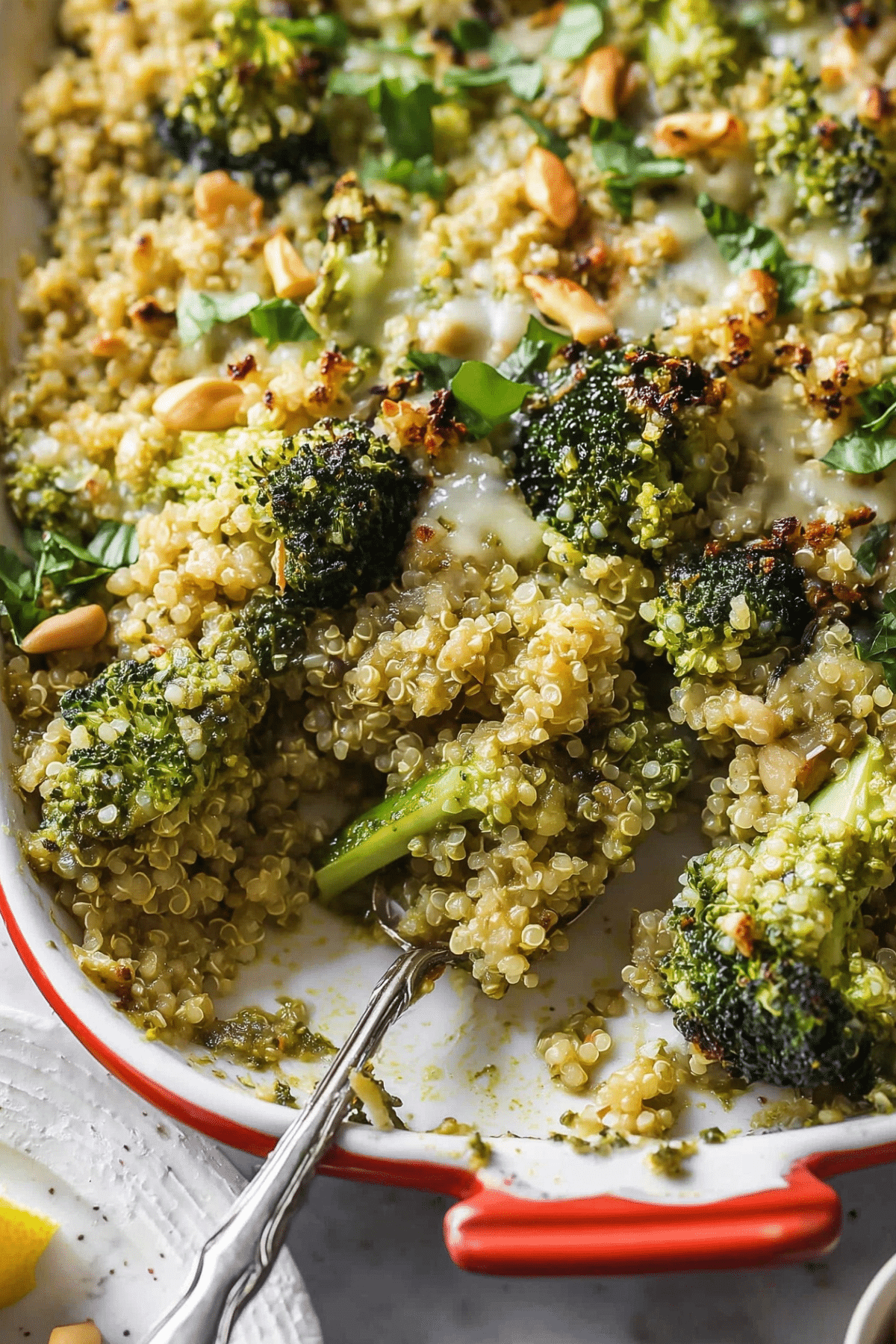 Cheesy Pesto Broccoli Quinoa Casserole – Delicious and healthy